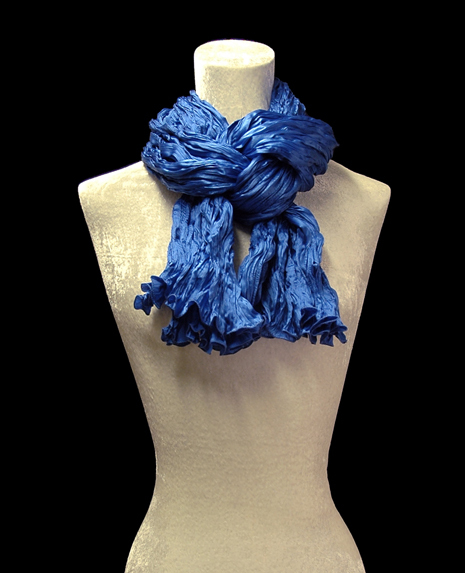 Bufanda de seda de crepé satén azul cobalto plisado - Fortuny