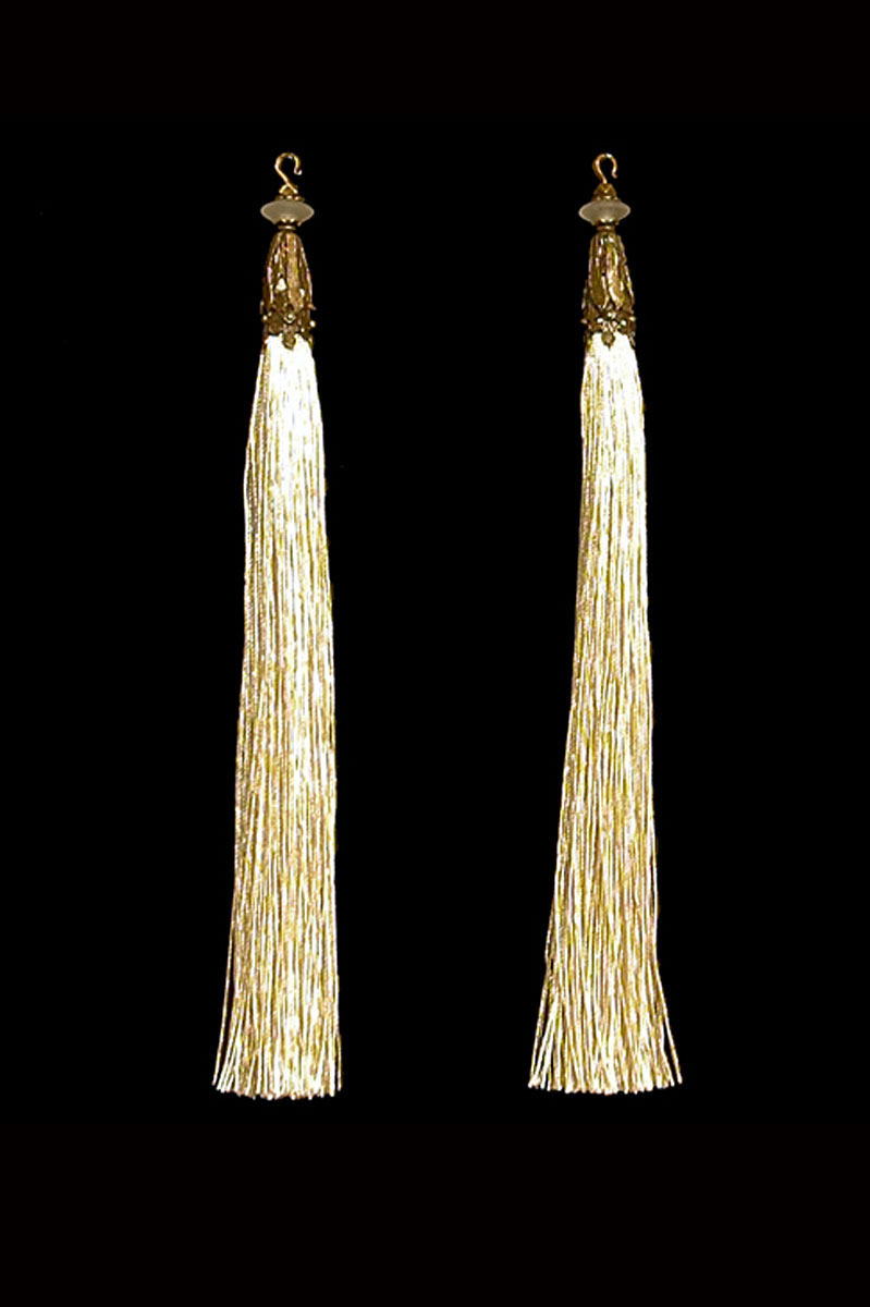 Venetia Studium couple of ivory hook tassels