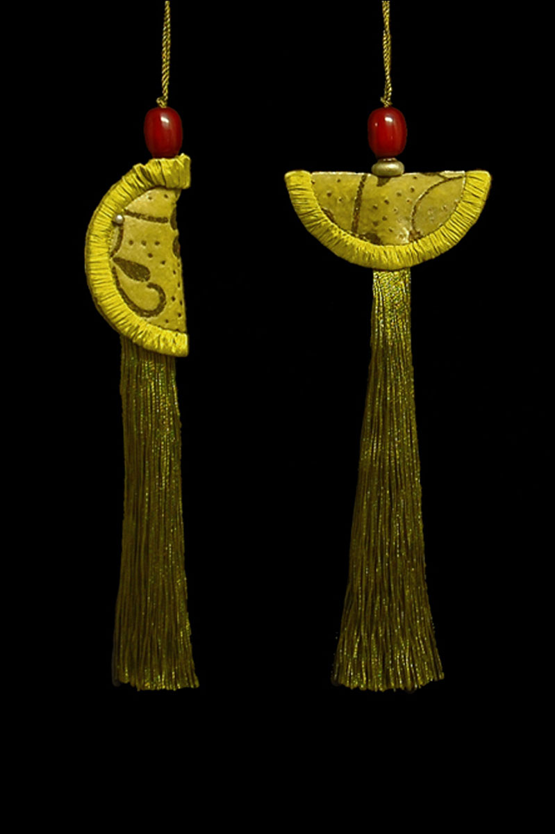 Venetia Studium couple of bright gold green Geisha & Samurai key tassels