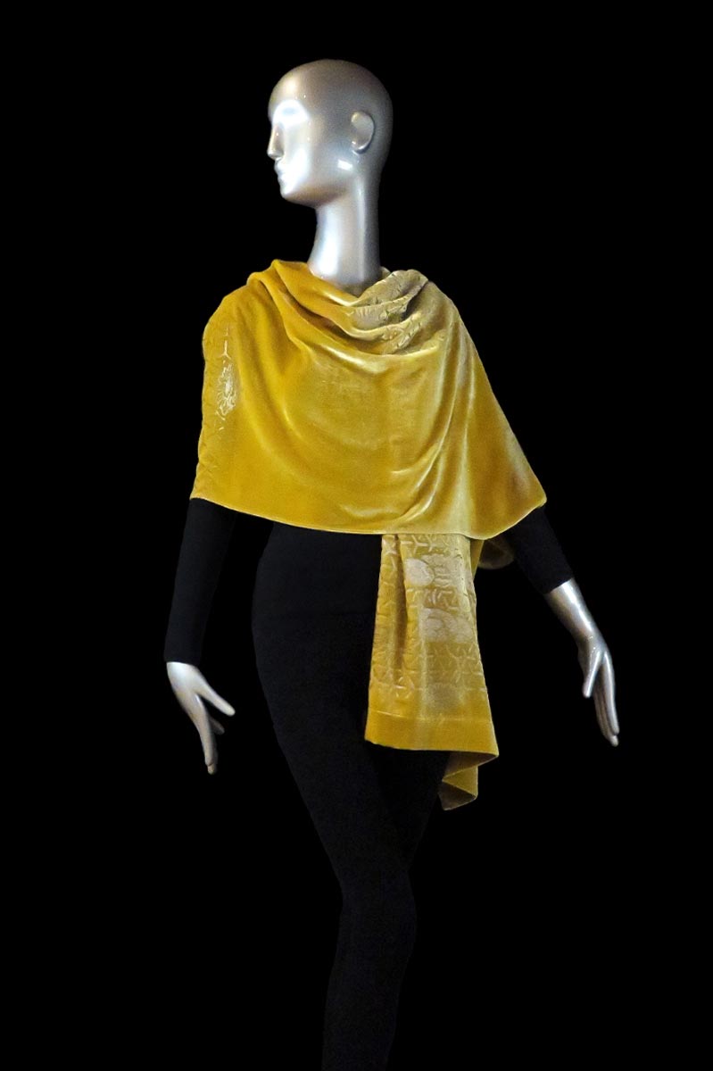 Chal Fortuny de terciopelo estampado