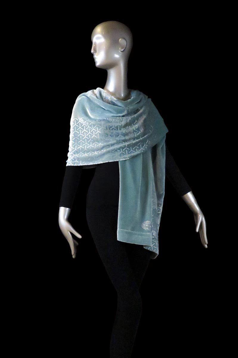 Chal Fortuny de terciopelo estampado