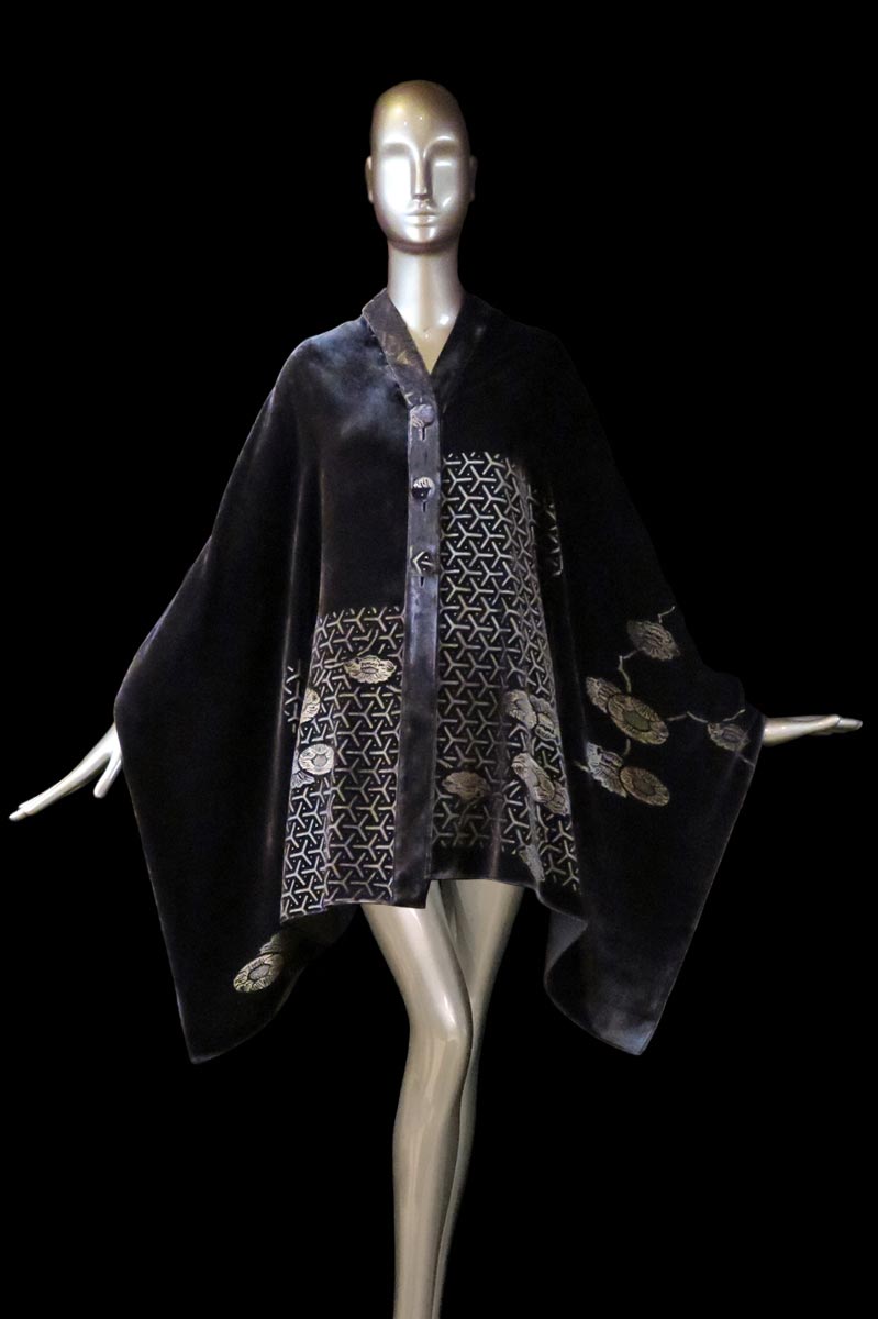 Estola Fortuny de terciopelo estampado púrpura-gris con algodones