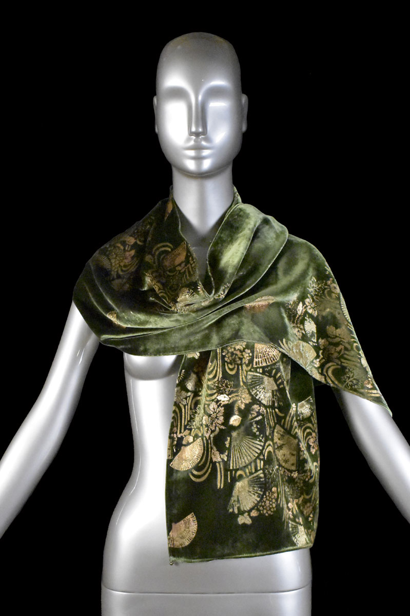 Bufandas Fortuny de terciopelo estampado con cuentas de cristal de Murano