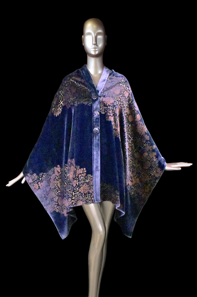 Estola Fortuny Minerva de terciopelo estampado con algodones