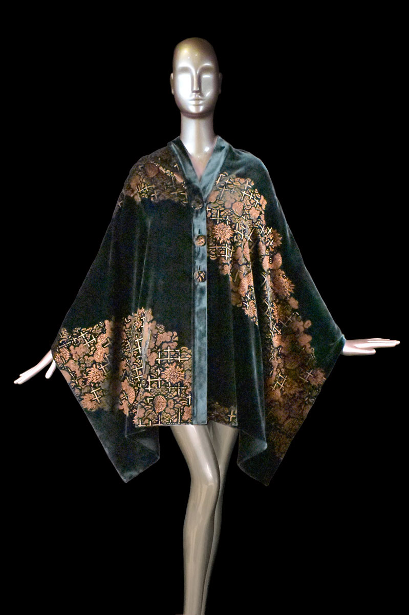 Estola Fortuny Minerva de terciopelo estampado con algodones
